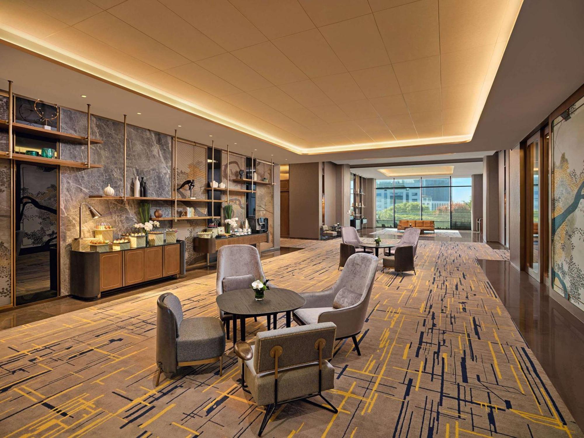 Pullman Hai Phong Grand Hotel Bagian luar foto